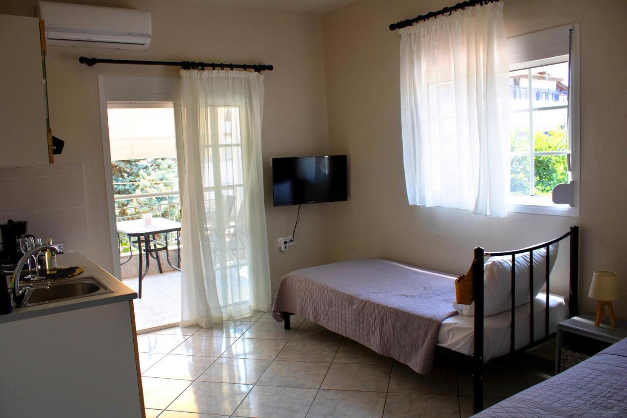 Posidonia Resort No1 Vrasná 외부 사진